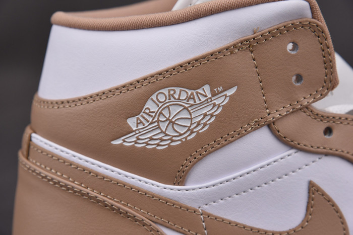 Air Jordan 1 Mid 