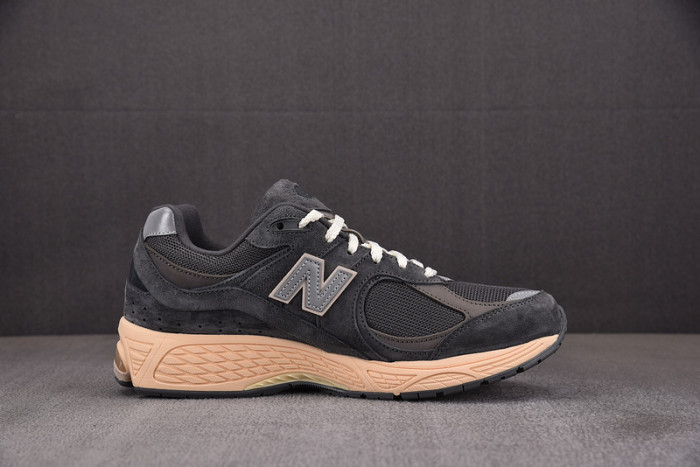New Balance 2002R