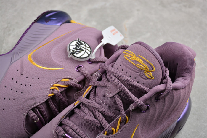 NIKE LeBron 21
