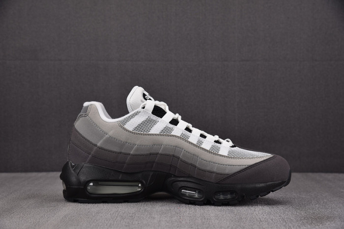 NIKE Air Max 95 OG 