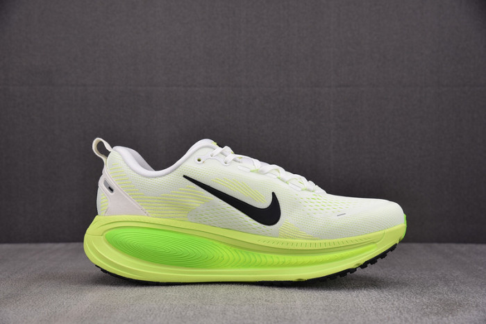 Nike Air Zoom Vomero 18