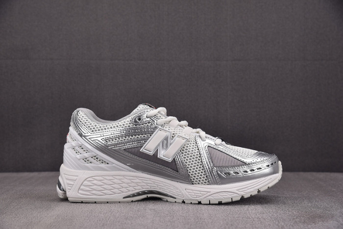 New Balance 1906R