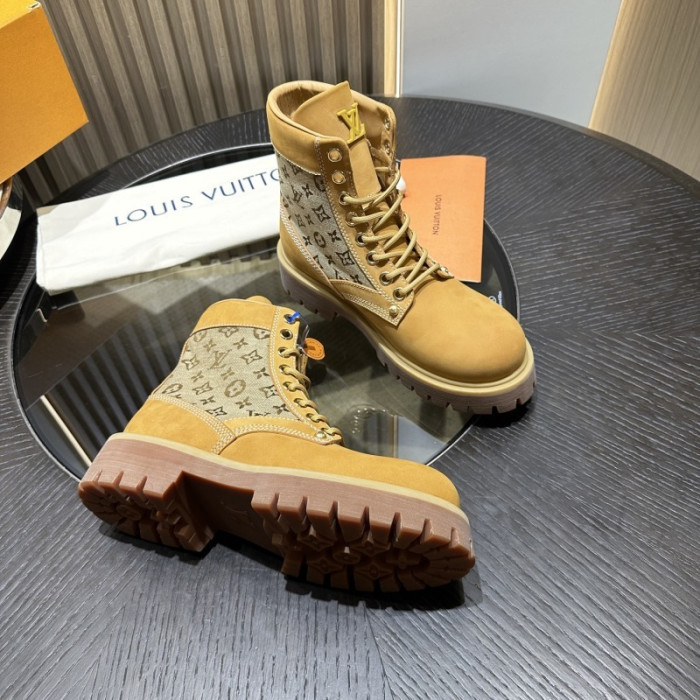 LV BOOTS L000053