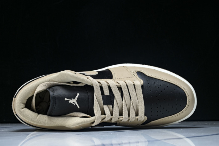 Wmns Air Jordan 1 Low 
