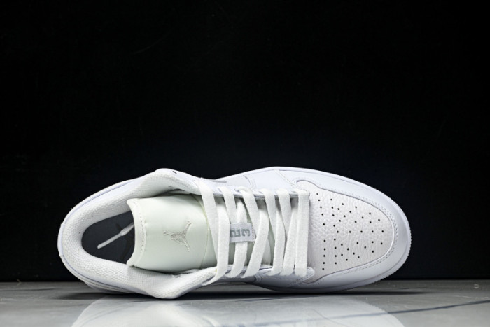 Air Jordan 1 Retro Low 