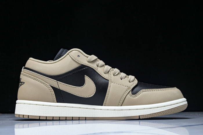 Wmns Air Jordan 1 Low 