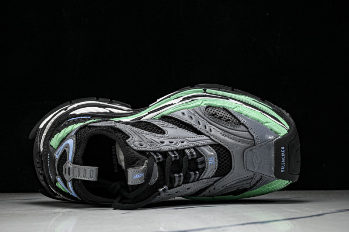 BC Platform Reduced Dark Gray 821137 WPLTF 0312