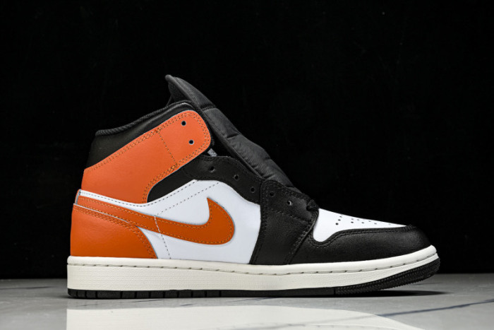 Air Jordan 1 Mid Black Toe Orange DQ8426-801
