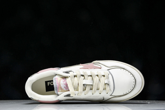Golden Goose Seaker