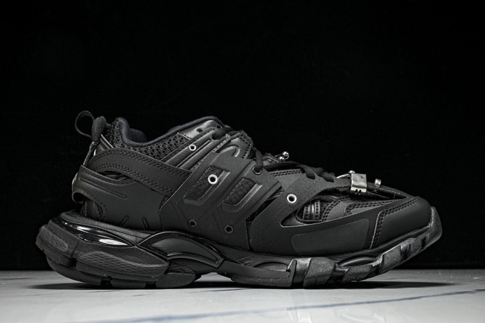 TRACK SNEAKER TS200
