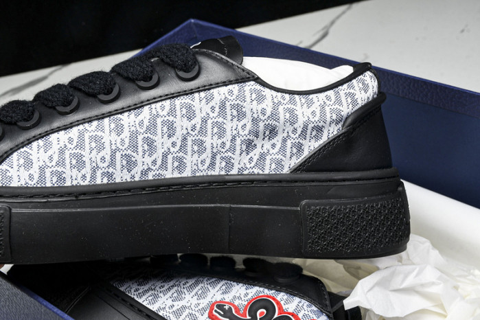 D10r b33 sneakers b330017