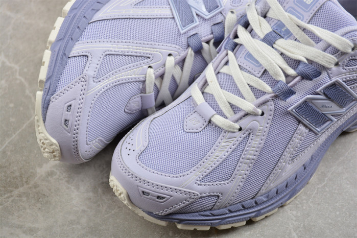 New Balance 1906R