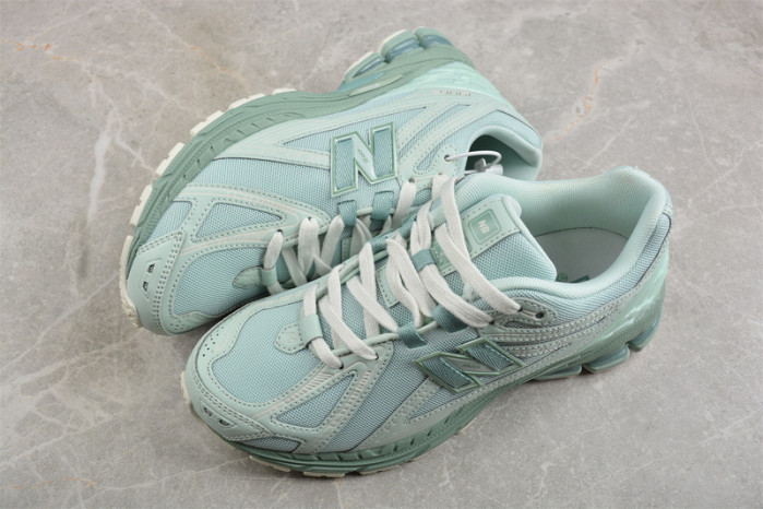 NEW BALANCE 1906R