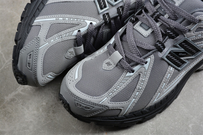 New Balance 1906R