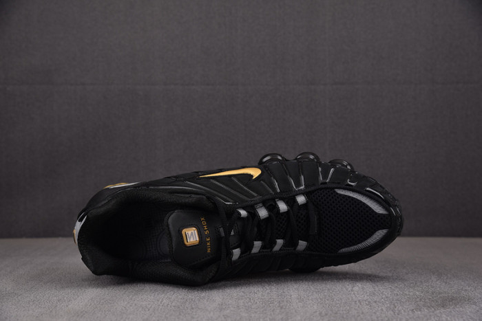 NIKE Neymar Jr. x Shox TL