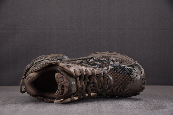 RUNNER SNEAKER RS121