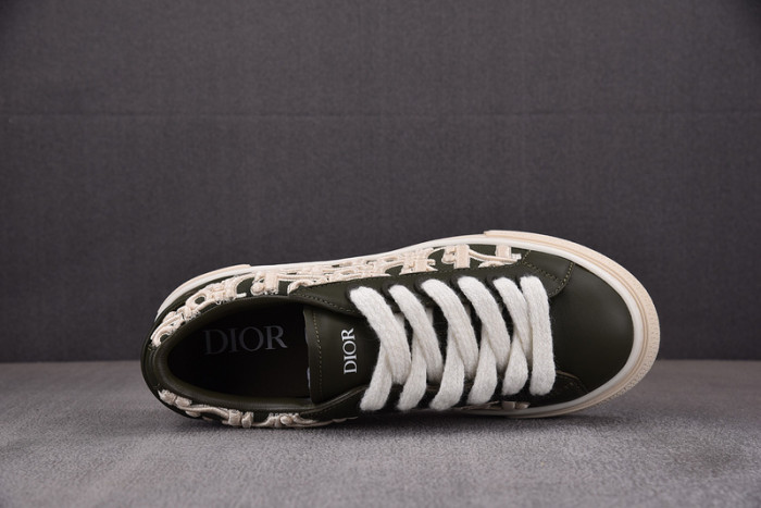 D10r b33 sneakers b330013