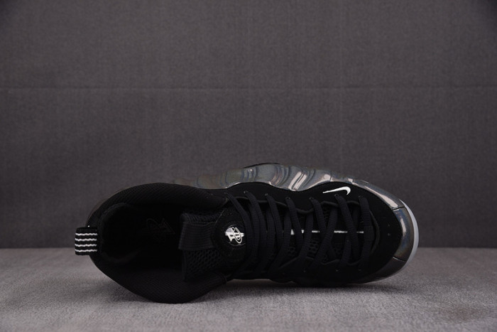 NIKE Air Foamposite One