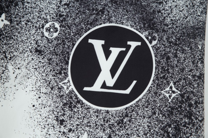 LV CLOTHES V00082
