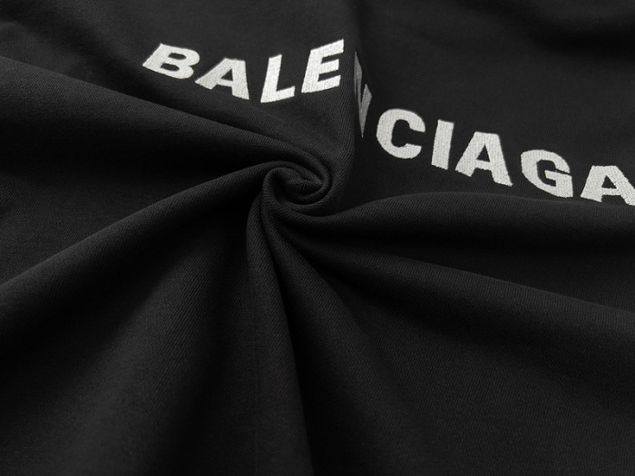 Balenciag**a CLOTHES BAC00015