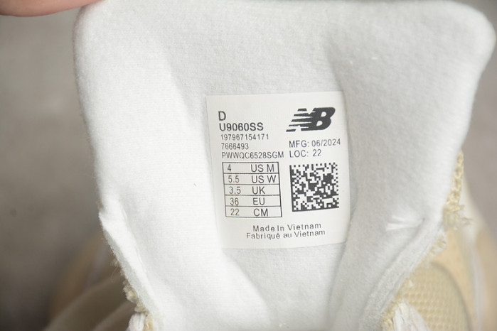 New Balance 9060