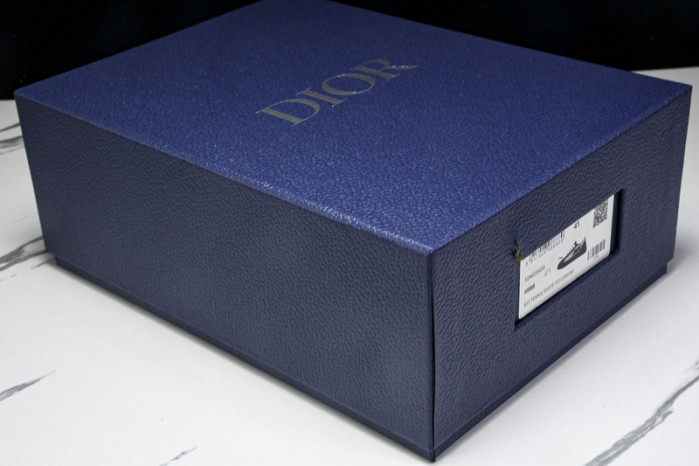 D10r b33 sneakers b330017