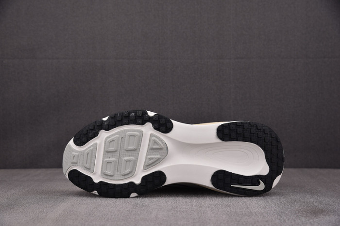 Nike Air Zoom Vomero 18