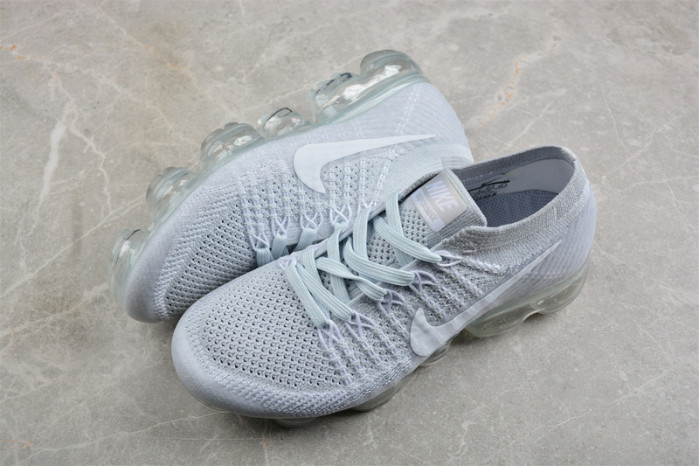 NIKE Air VaporMax