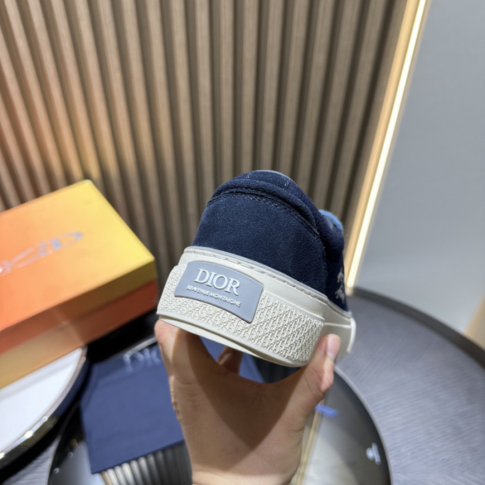 D10r b33 sneakers b330021