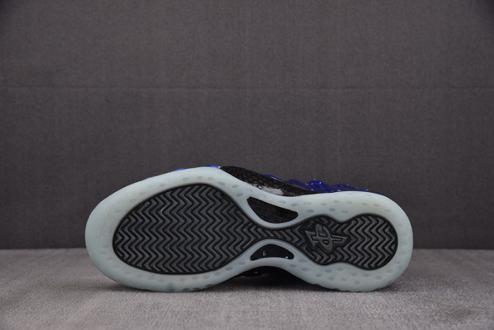 NIKE Air Foamposite One