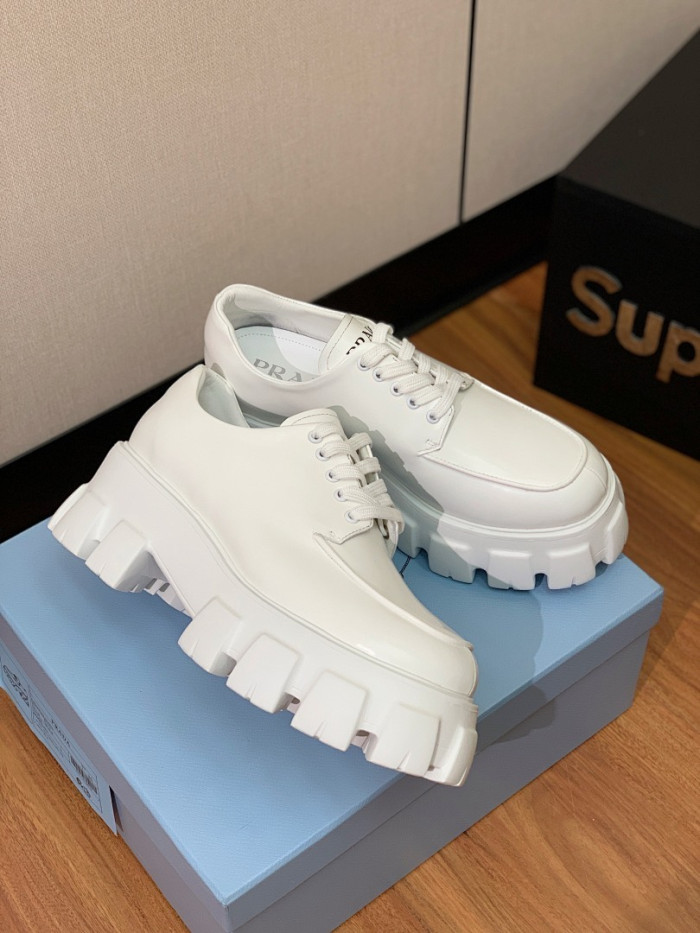 Pra*a boots sneakers