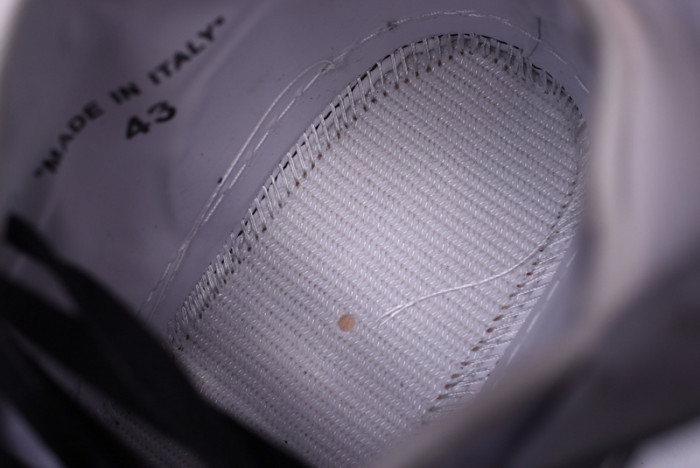 OFW Low 3.0 OMIA065S18800016