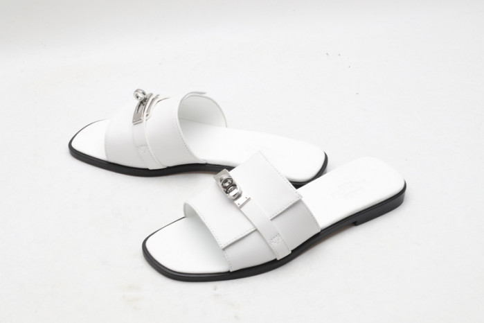 Herme* Sandal55