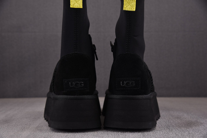 UGG Classic Dipper Boot