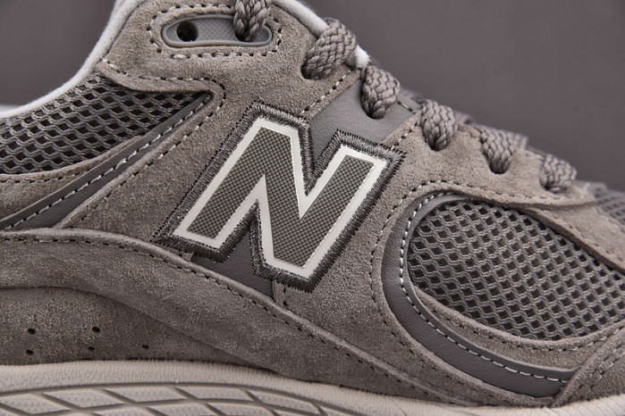 New Balance 2002R