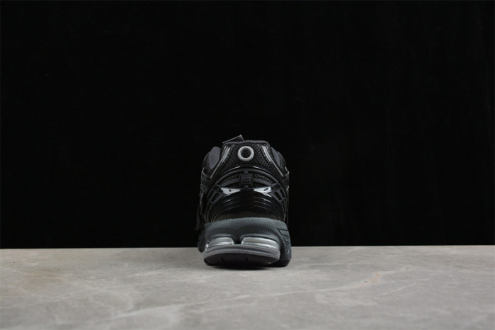 NEW BALANCE 1906A