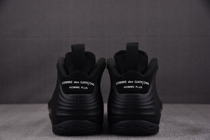 Comme des Garçons Homme Plus x NIKE Air Foamposite One