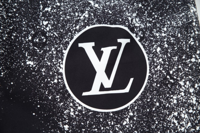 LV CLOTHES V00082