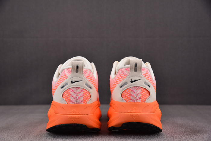 Nike Air Zoom Vomero 18
