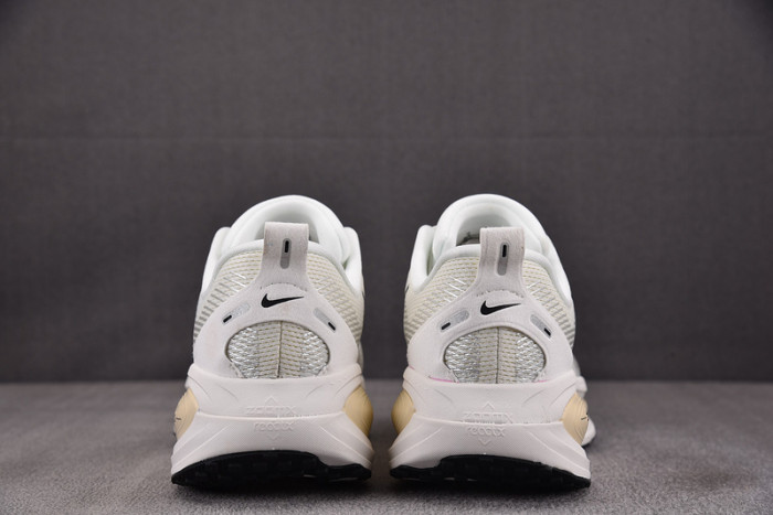 Nike Air Zoom Vomero 18