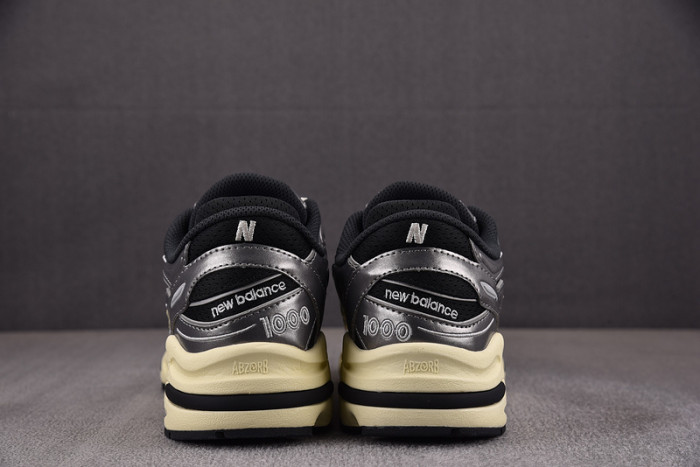 New Balance 1000