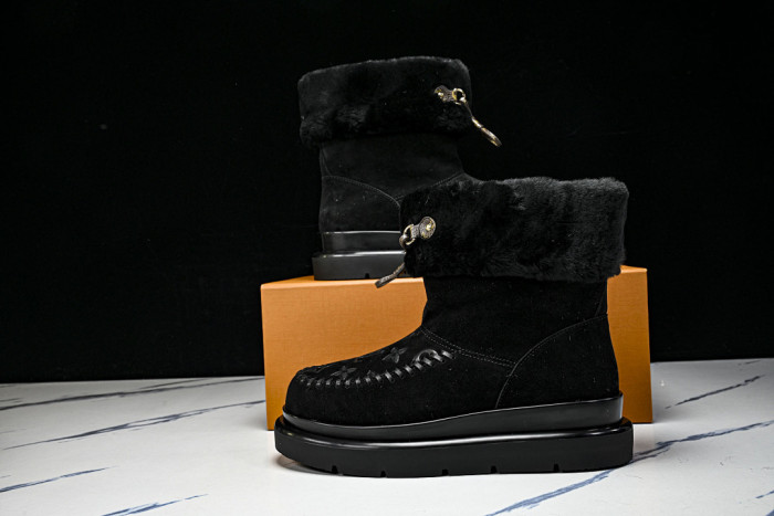 LV BOOTS L000075