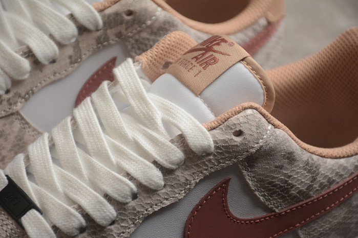 NIKE AIR FORCE 1 Low