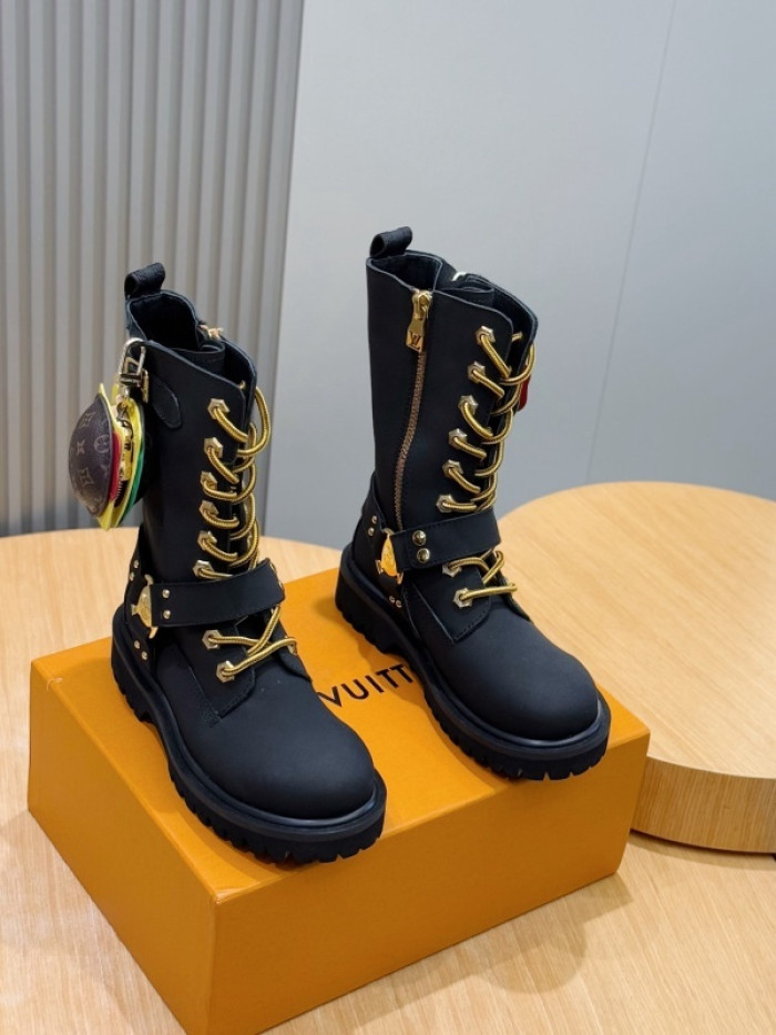 LV BOOTS L000070