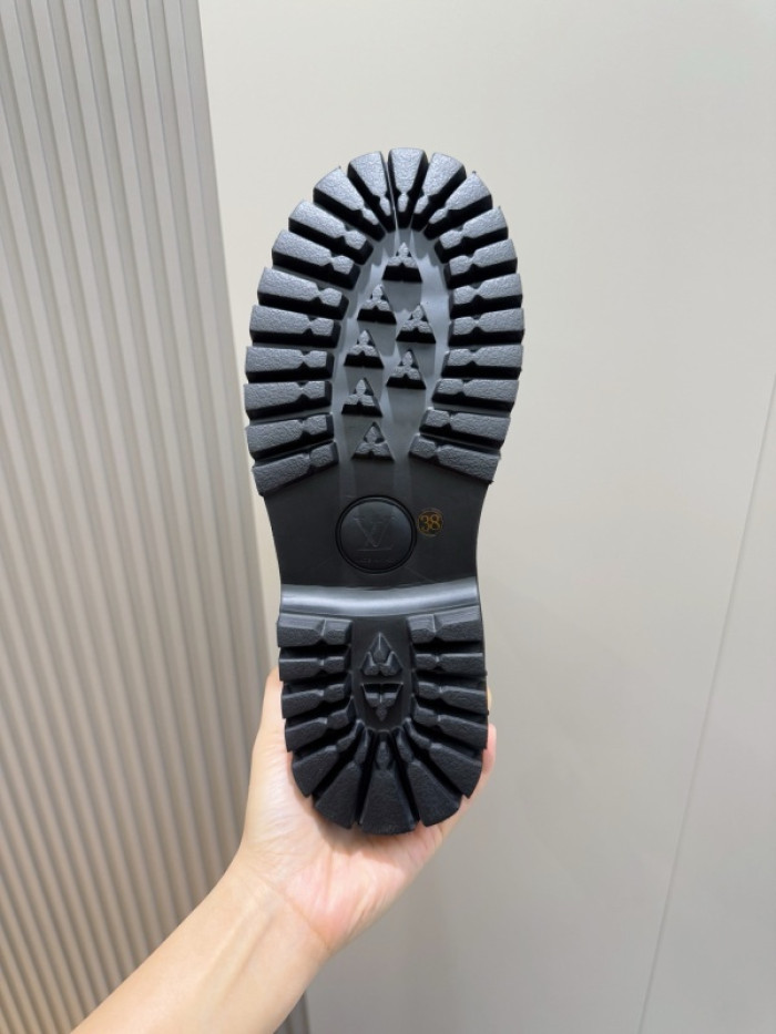LV BOOTS L000072