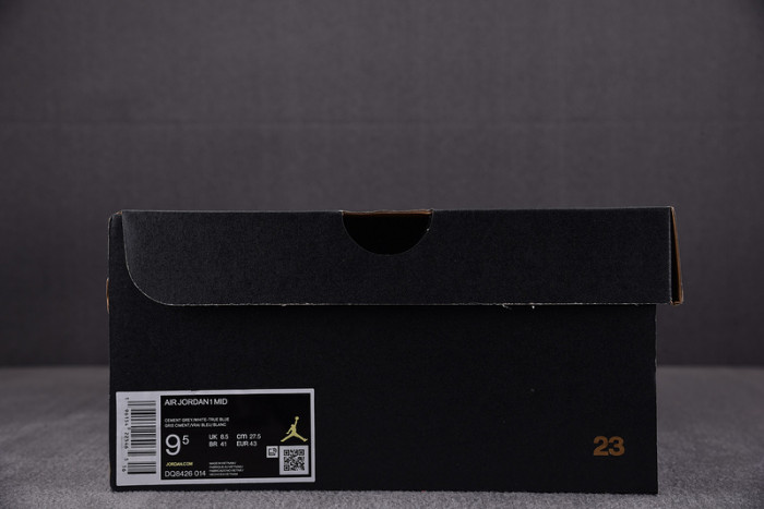 Air Jordan 1 Mid 