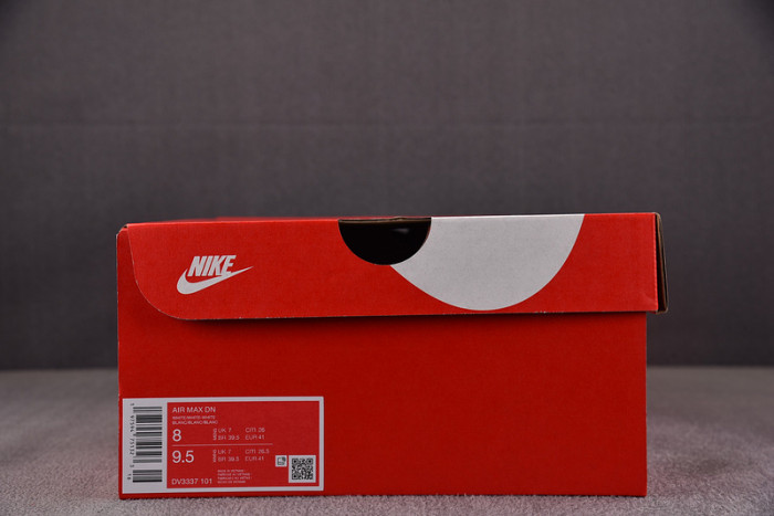 NIKE Air Max DN