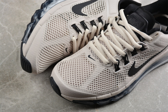 NIKE Air Max 2013