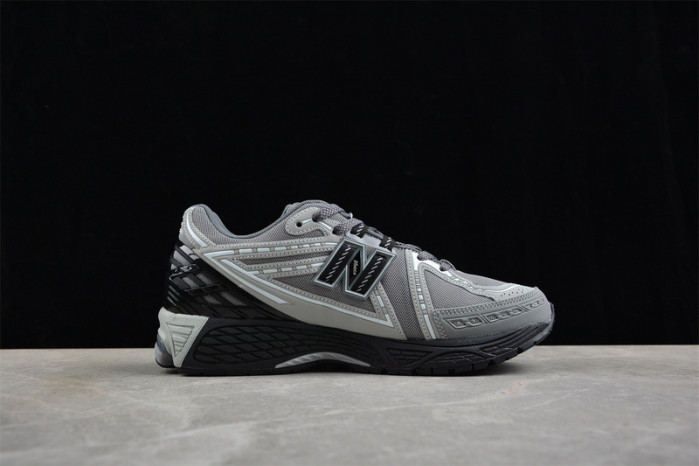 New Balance 1906R