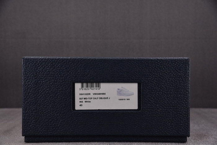 D10r b33 sneakers b330024